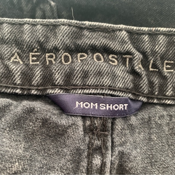 Aeropostale Cutoff Denim Mom Shorts - Picture 4 of 5